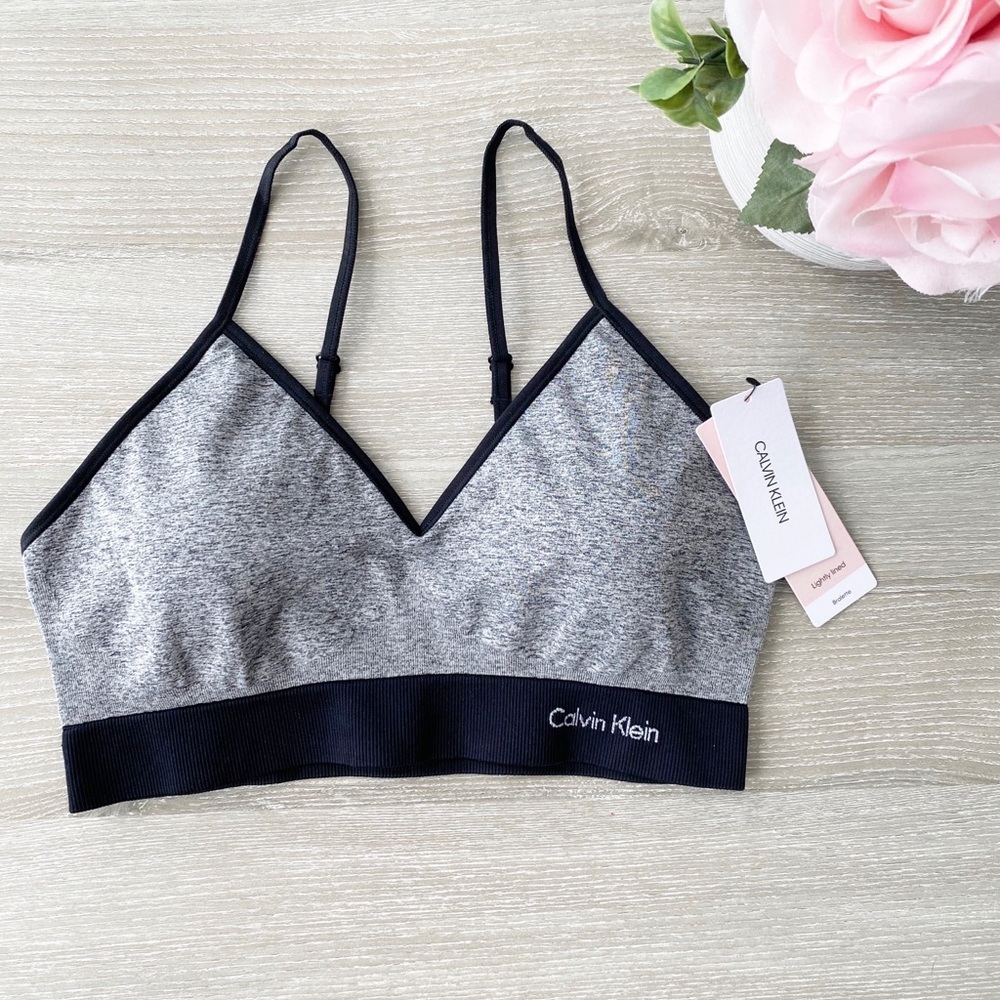 Calvin Klein bralette ✨